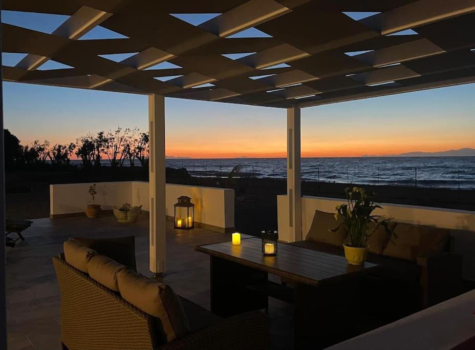 Lambou Beach Sunset Soroni المظهر الخارجي الصورة