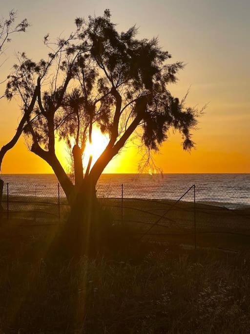 Lambou Beach Sunset Soroni المظهر الخارجي الصورة