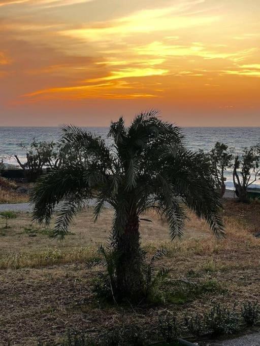 Lambou Beach Sunset Soroni المظهر الخارجي الصورة